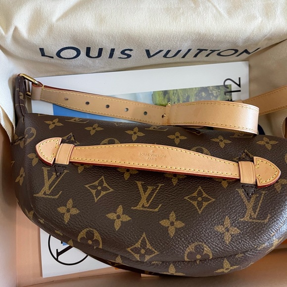 New 😻🔥Louis Vuitton bumbag - Picture 5 of 15
